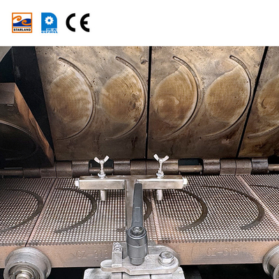 خط إنتاج طلاء البيض المتحكم به بواسطة PLC 1.5 كيلوواط طاولة وافل أوتوماتيكية لجهاز الخبز